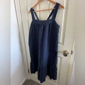 Carve design loose fit dress.